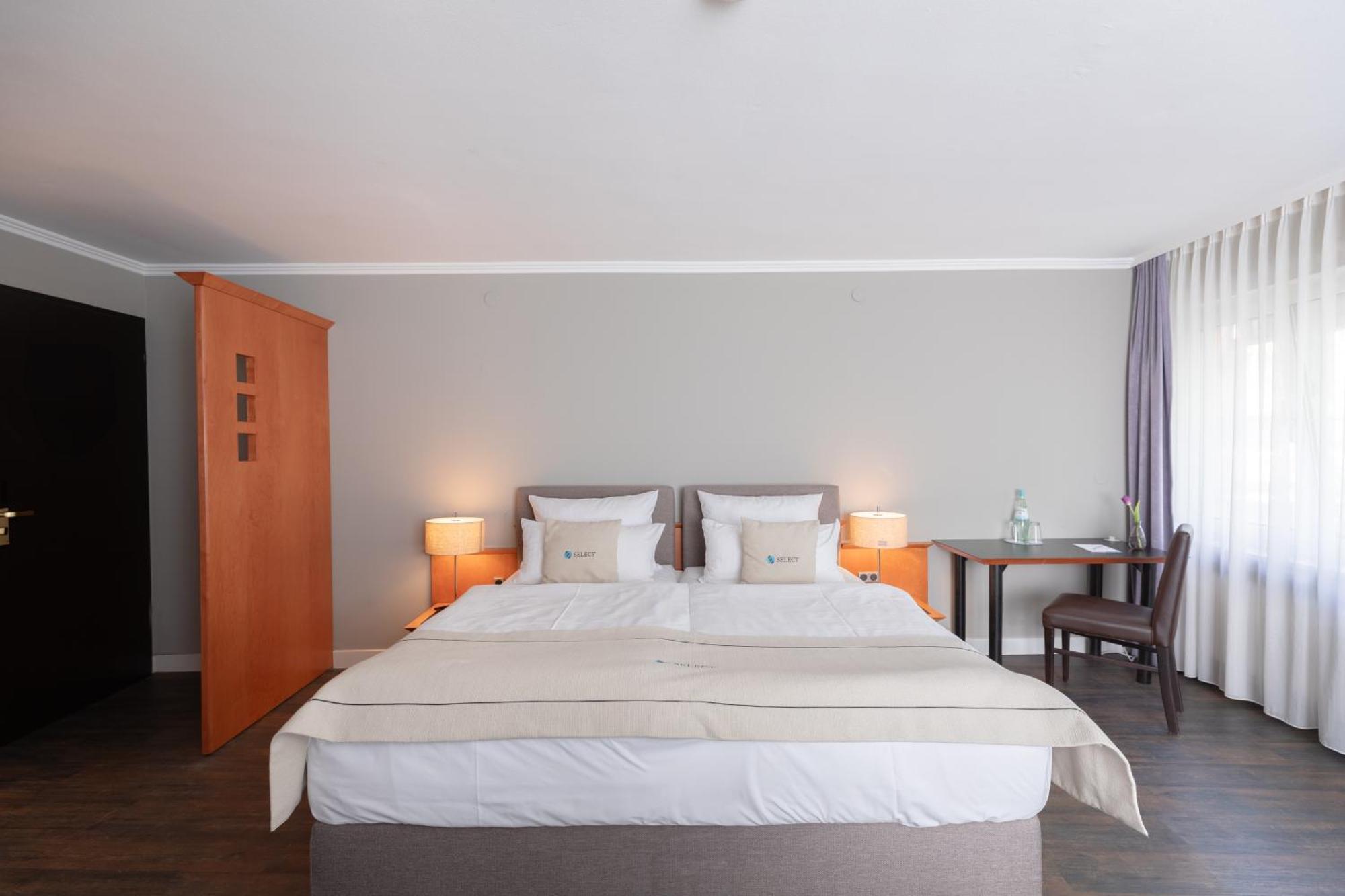 Select Hotel FDH Rum bild
