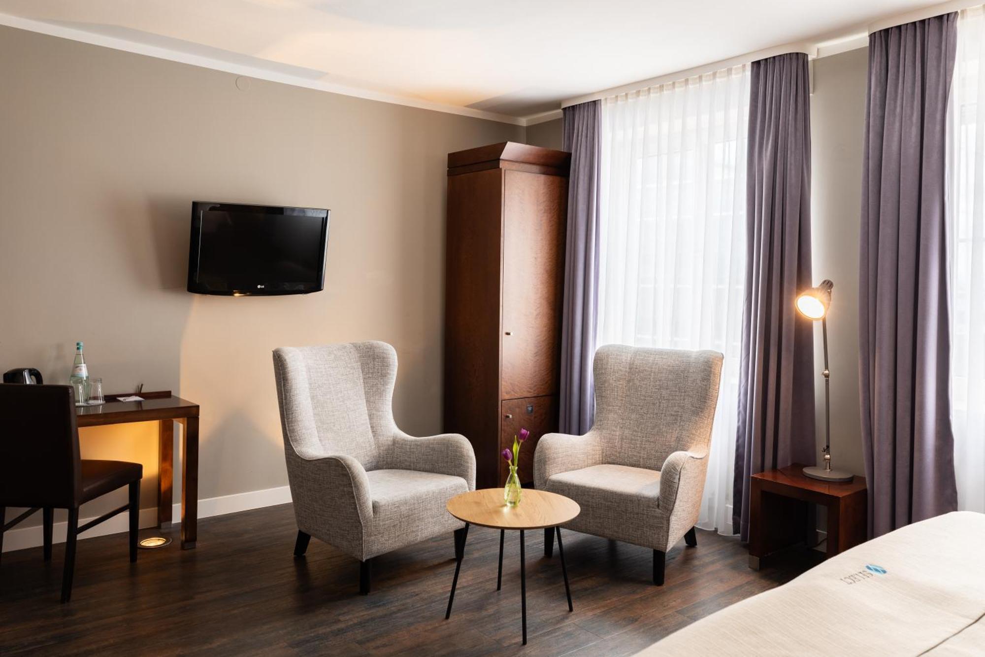 Select Hotel FDH Rum bild